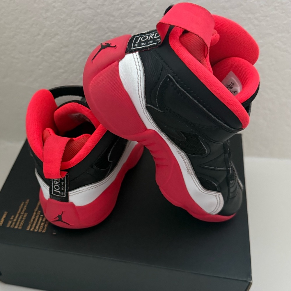 Jordan Kids' Black and Red Sneakers